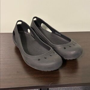 CROCS Women's Black Perforated Clogs